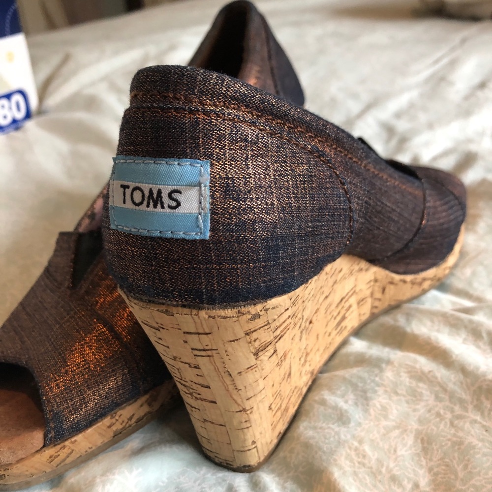 Tom’s wedges